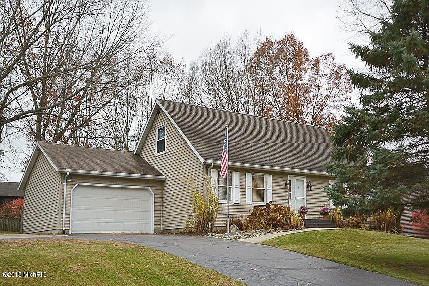 1st image of 36535 Valley Dr