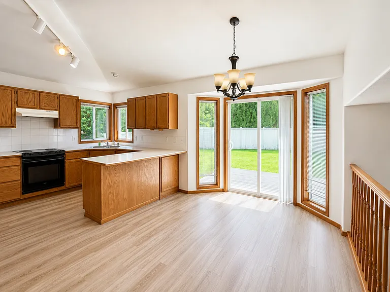 8814 N Farmdale St — Photo 3