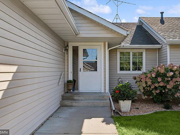 2nd image of 107 Ridgebrook Dr #107