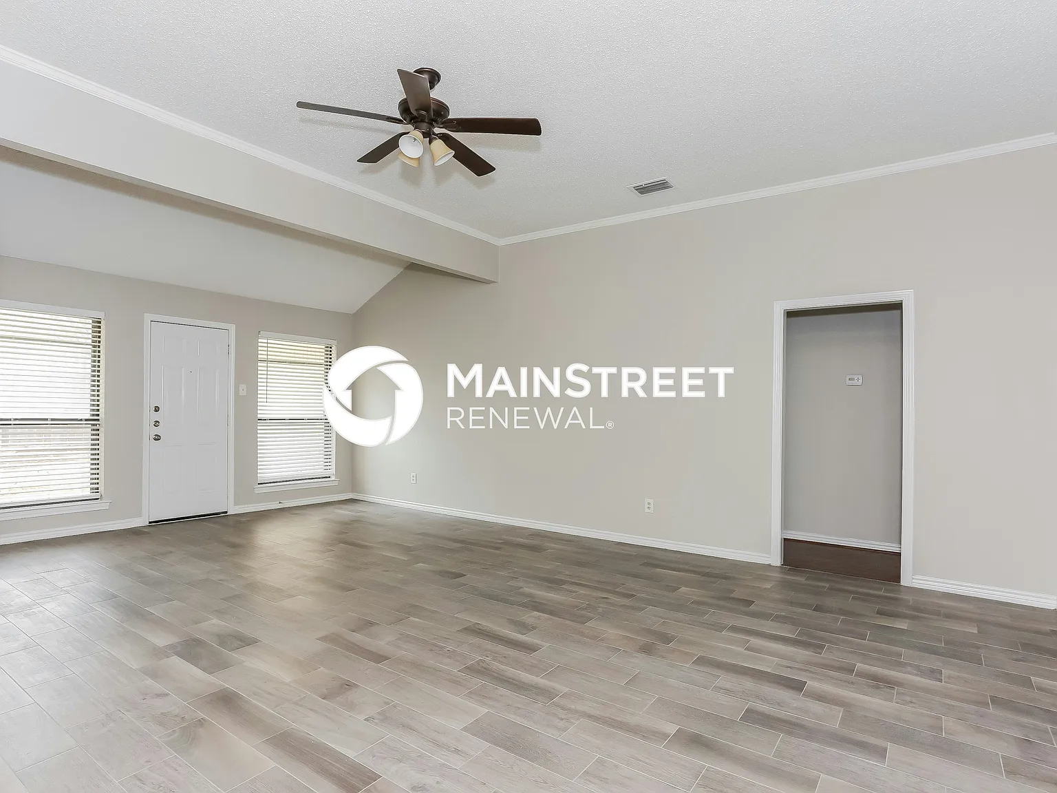 1016 Placid Dr — Photo 3
