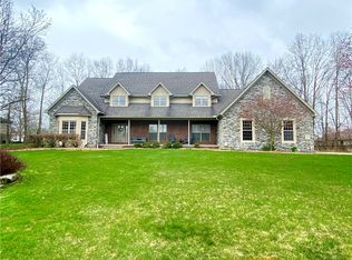 3969 Amhurst Dr, Hermitage, PA 16148