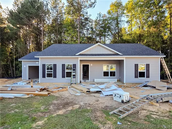 2644 Cameron Woods Ln, Fayetteville, NC 28306