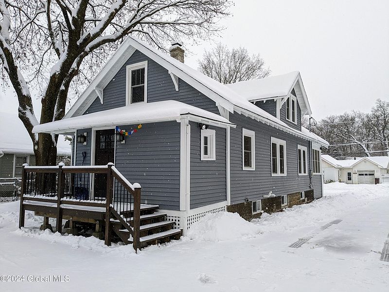 3rd image of 30 Mohican Terrace