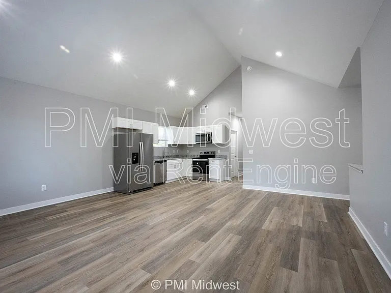 1841 Montcalm St #B — Photo 4