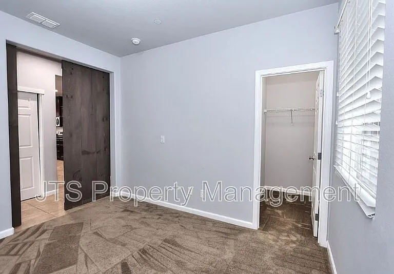 4086 Pinoche Peak Way — Photo 17