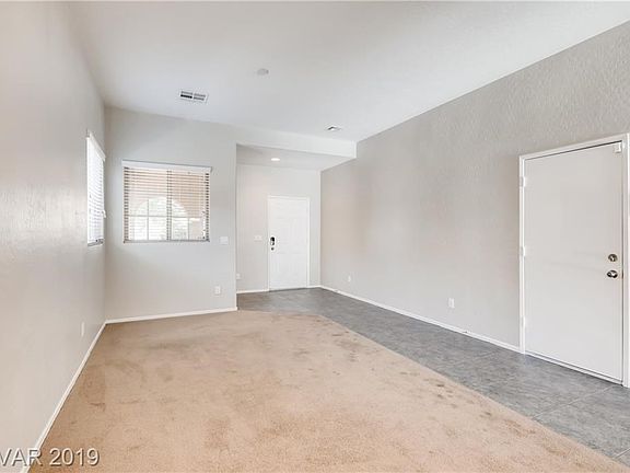 4th image of 4843 Blue Rose St