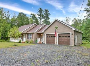 27 Woodpecker Dr, Litchfield, ME 04350