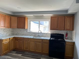 190 Main St, Dupont, PA 18641