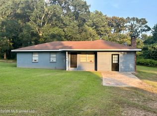 686 Progress Rd, Prentiss, MS 39474