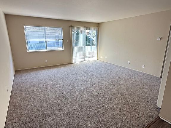 2nd image of 1151 Village Dr APT 5