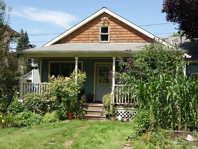 1015 W 4th Ave — Photo 1
