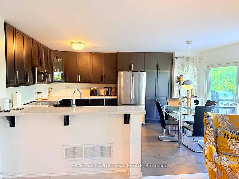 15 Apple Valley Way — Photo 10