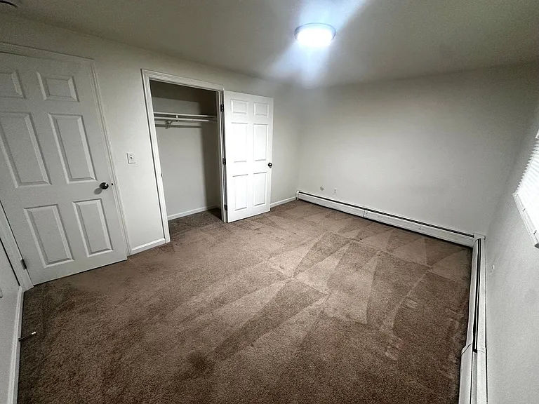 9 Emerald Dr #10 — Photo 5
