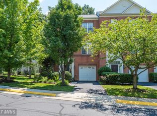 12906 Wood Crescent Cir, Herndon, VA 20171