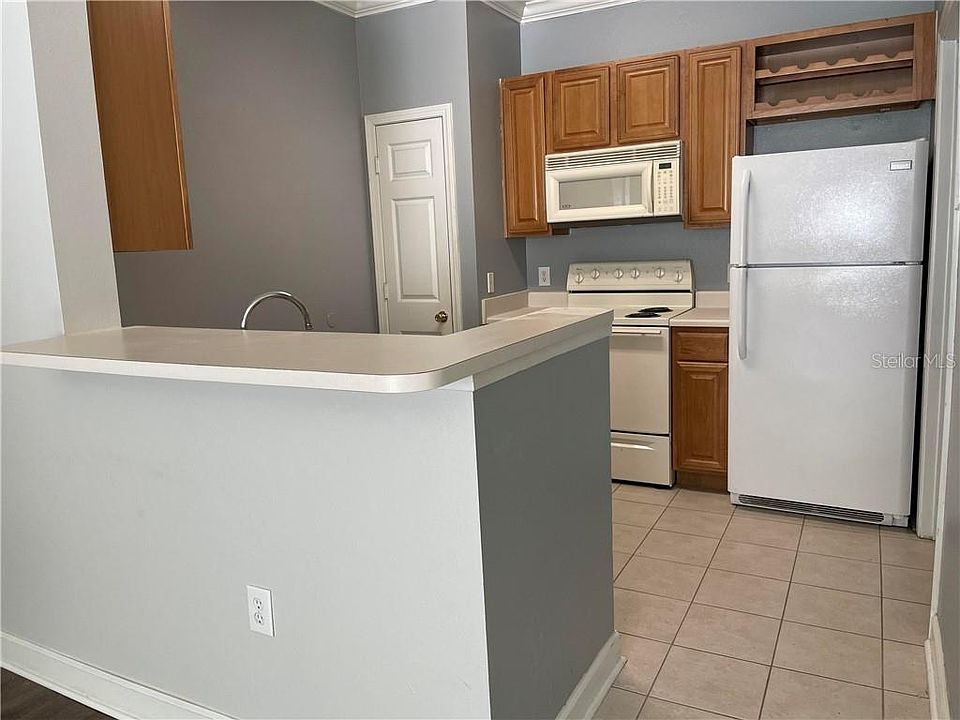 1st image of 18105 Bridle Club Dr #18105
