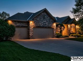 912 S 180th Ave, Elkhorn, NE 68022