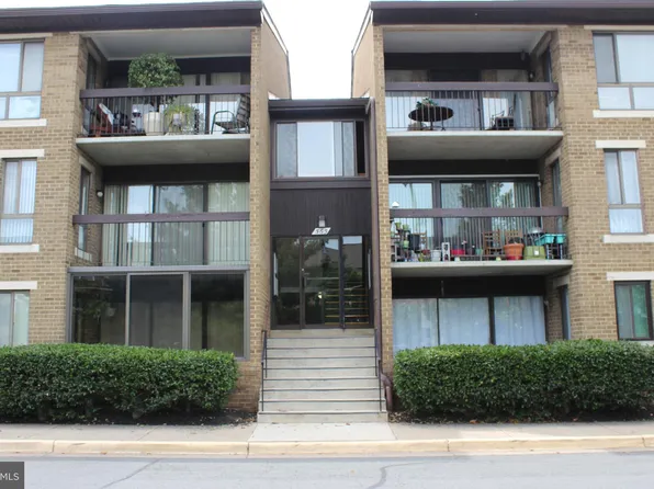 561 Florida Ave, Herndon, VA