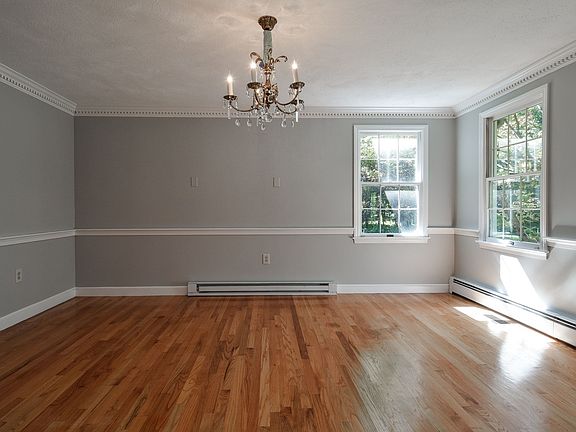 3rd image of 46 Donnelly Dr