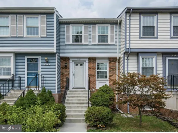5234 Saint Genevieve Pl, Alexandria, VA 22315