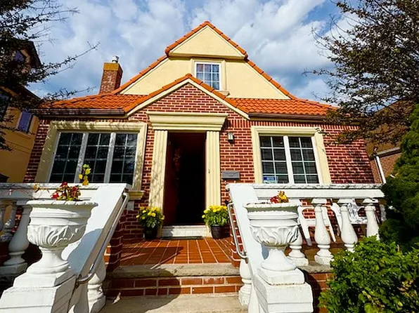 145-81 8th Ave #1, Whitestone, NY 11357