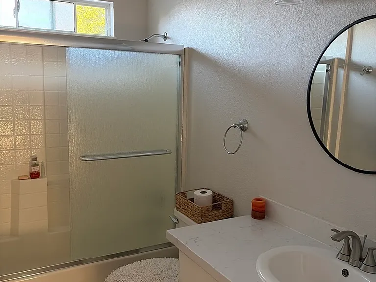 31 Adelaide Dr — Photo 4
