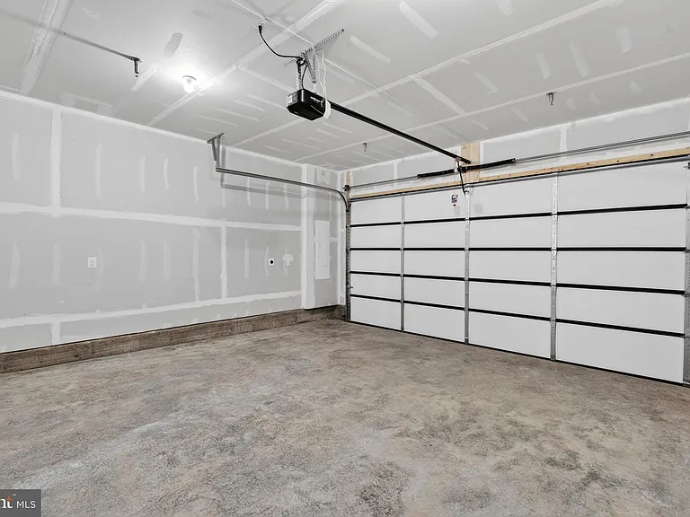 2507 Light St — Photo 47