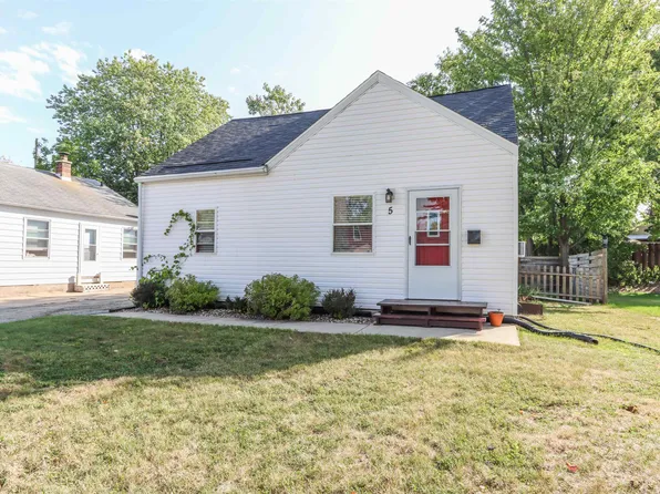 5 Armstrong Ct, Kaukauna, WI 54130