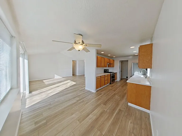 910 Arrow Leaf Ave — Photo 9