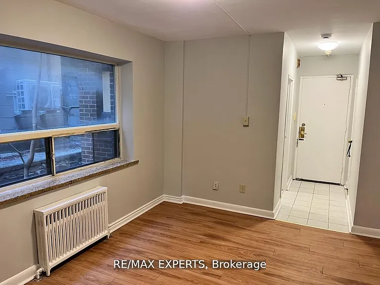 3261A Lake Shore Blvd W #102 — Photo 5