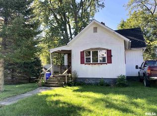 323 W Oak St, Kewanee, IL 61443