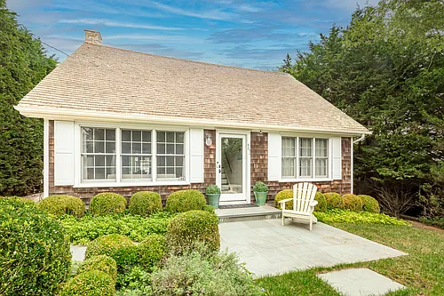 11 Beach Ave Photo 1