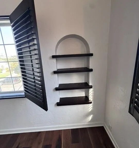 1425 S Curson Ave — Photo 3