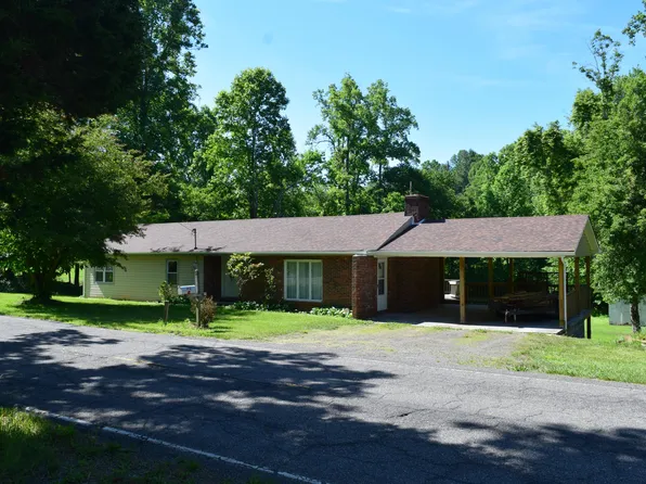 812 Conner Grove Rd SW, Willis, VA 24380