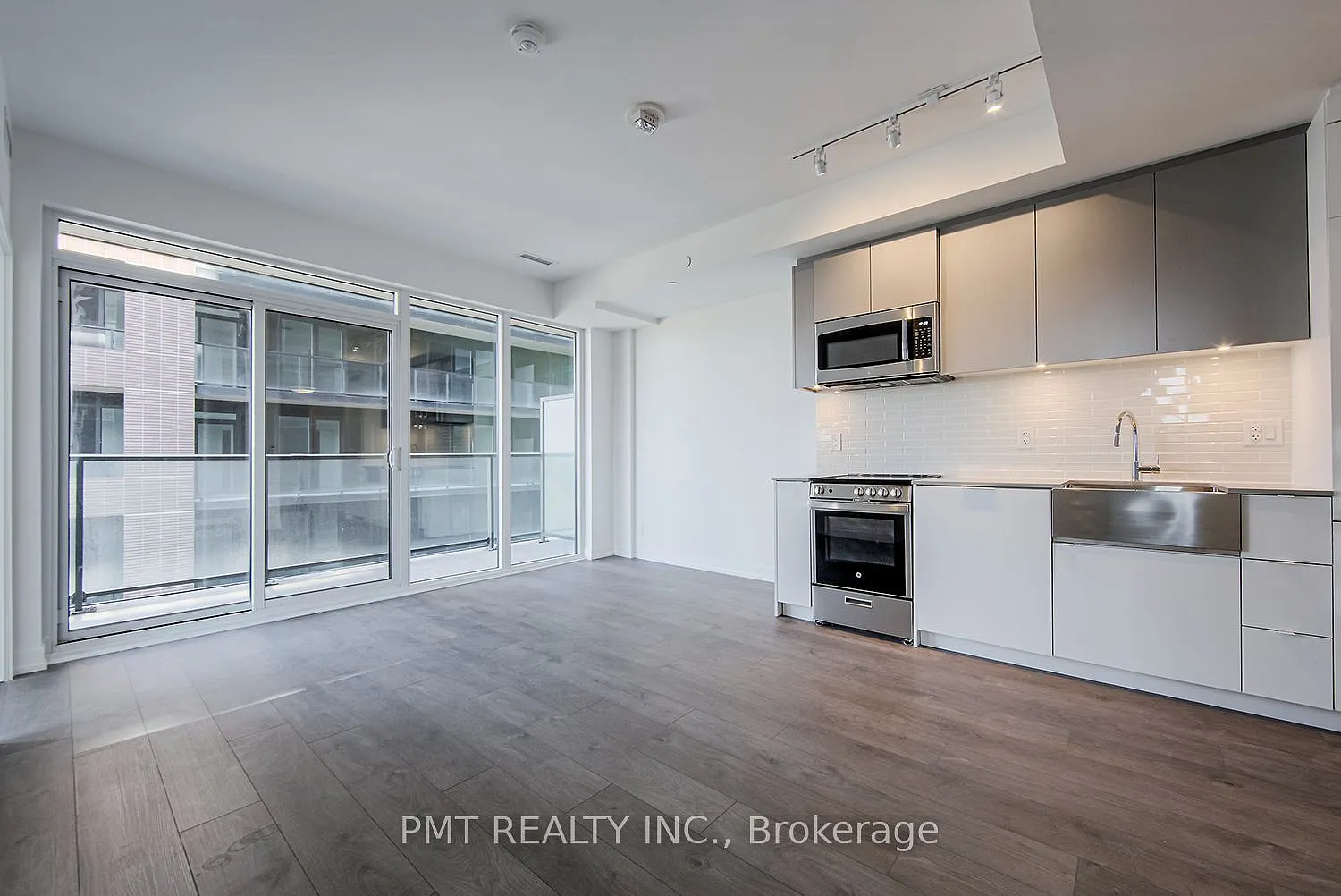 2 bed, $2,550 — Photo 3