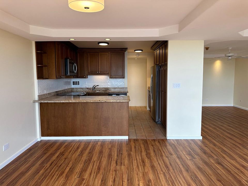 Open Dining Area to Kitchen