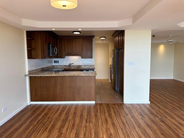 4300 Waialae Ave APT B704