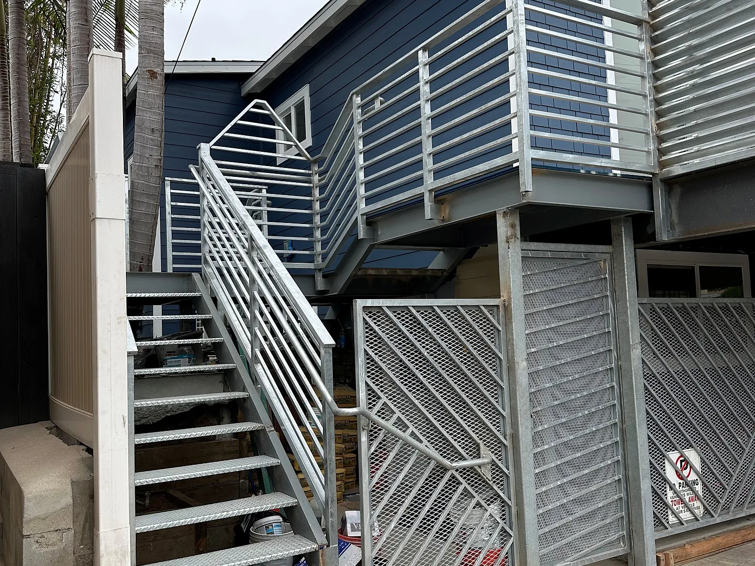 2 bed, 950 sqft, $4,650 — Photo 3