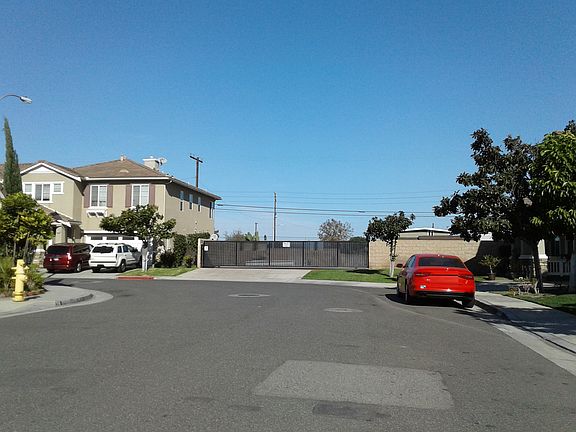 5th image of 8214 Jasmine Ave
