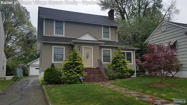 171 Rockwood Pl photo 1