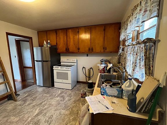 2nd image of 1257 Hill St