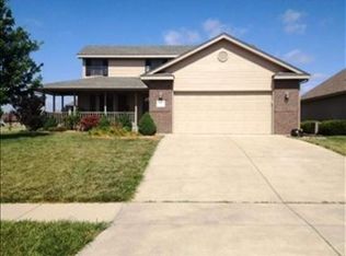 2755 SW Berkshire Dr, Topeka, KS 66614