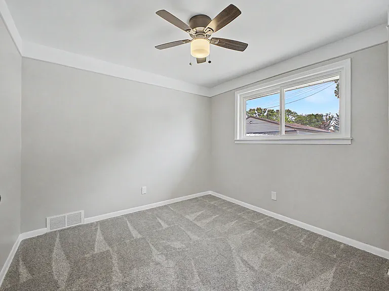 5375 Mayfair St — Photo 15