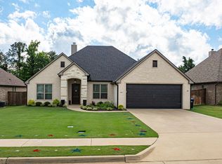 3911 Gable Crest Ln, Longview, TX 75605