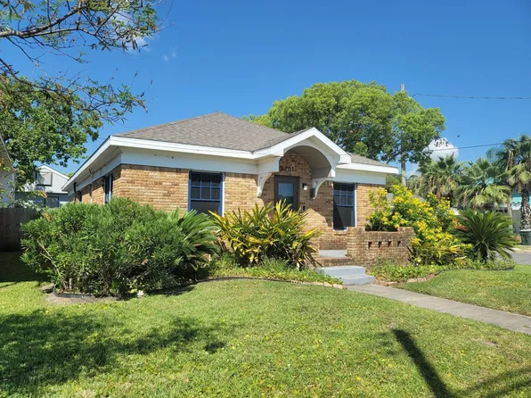 2301 45th St, Galveston, TX 77551