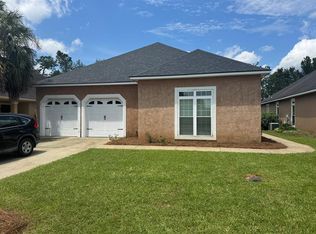 215 Stonegate Ln, Albany, GA 31721