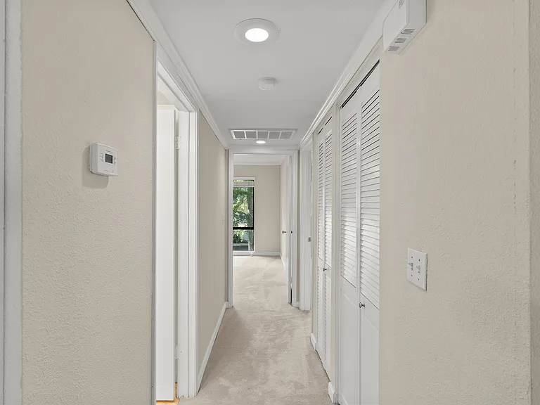 Sycamore Green Apartments — Photo 49