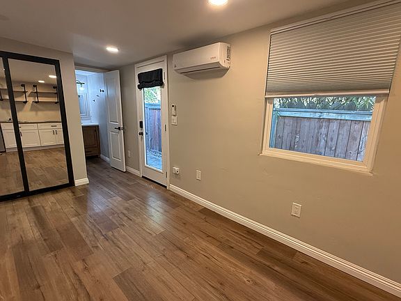 4th image of 4609 E Mountain View Dr #B