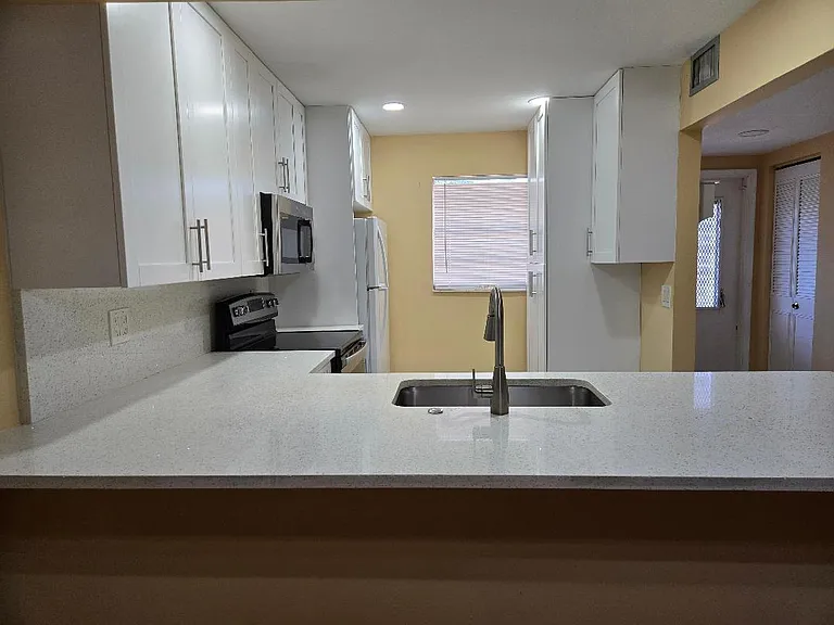 2828 Casita Way #1020 — Photo 11