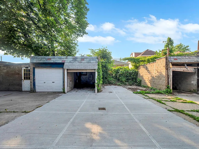 14013 Mulberry Ave — Photo 16