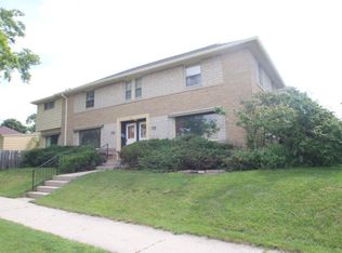 2704 N 84th St #2708, Milwaukee, WI 53222